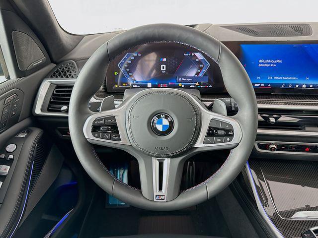 new 2025 BMW X7 car, priced at $119,370