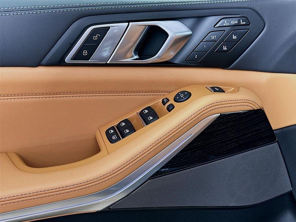 new 2026 BMW X7 car, priced at $100,825