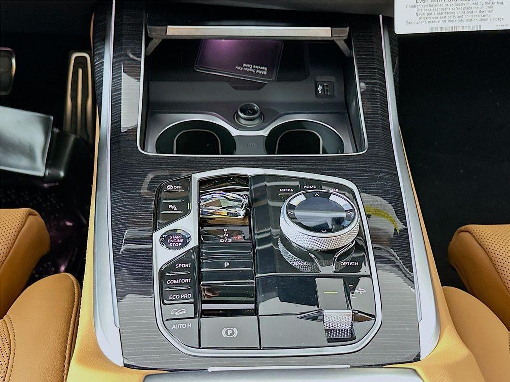 new 2026 BMW X7 car, priced at $100,825