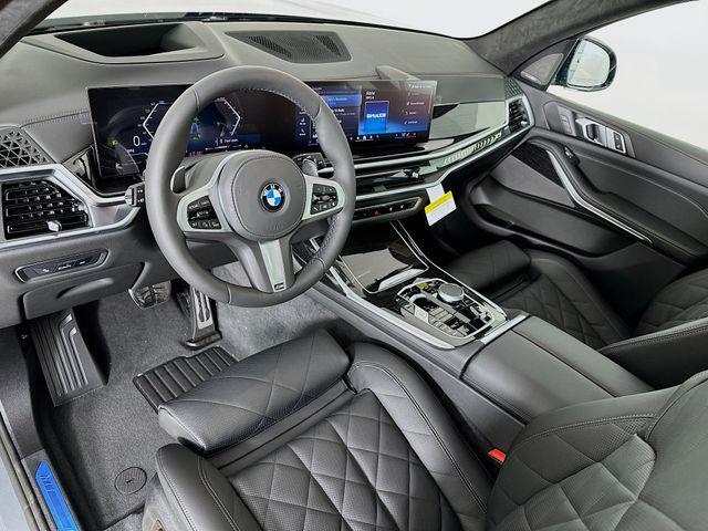 new 2025 BMW X7 car, priced at $92,120