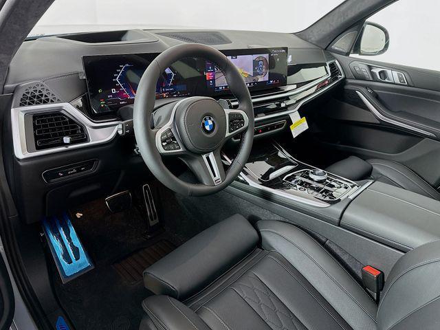 new 2025 BMW X7 car