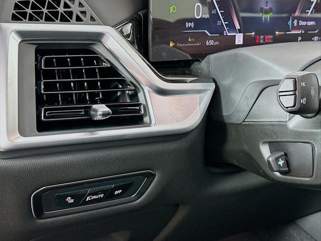 new 2026 BMW X7 car, priced at $99,575