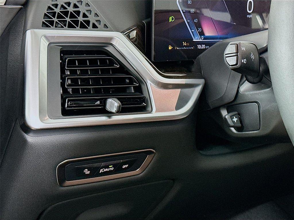 new 2026 BMW X7 car, priced at $92,440