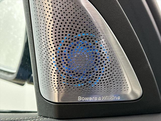 new 2025 BMW ALPINA XB7 car, priced at $158,845