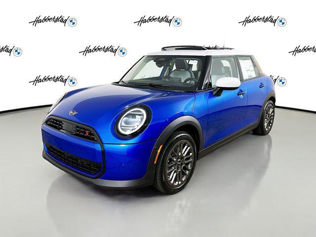 new 2025 MINI Hardtop car, priced at $36,980