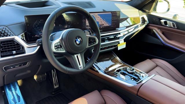 new 2025 BMW X7 car, priced at $116,520