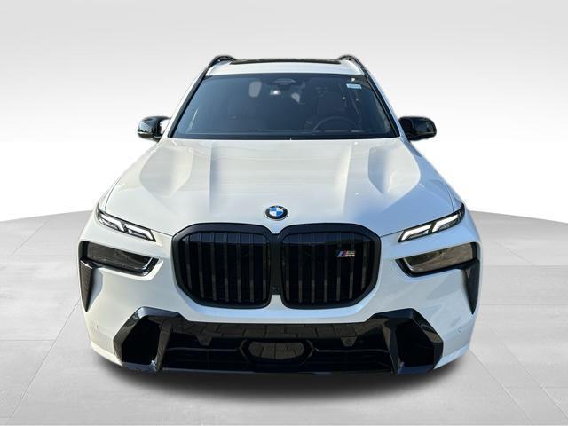 new 2025 BMW X7 car, priced at $116,520