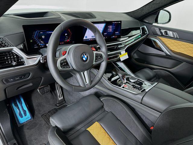 new 2025 BMW X6 M car, priced at $137,155