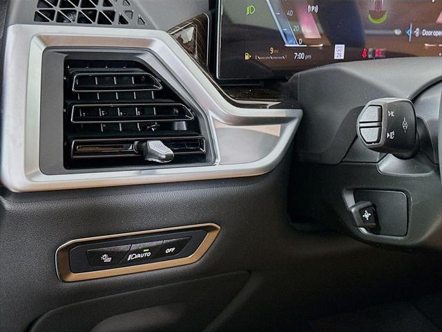 new 2026 BMW X7 car, priced at $92,440
