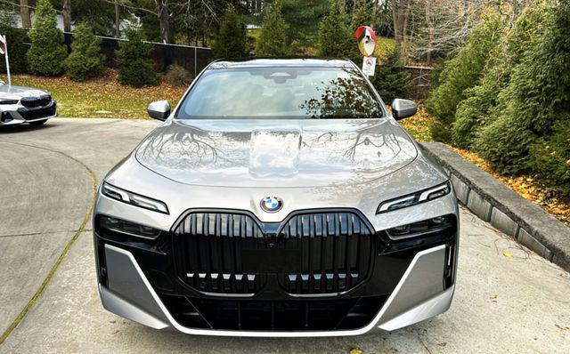 new 2024 BMW 760 car, priced at $124,875