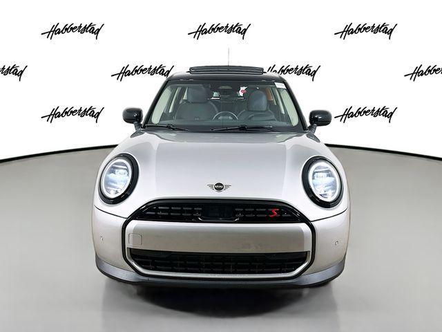 new 2025 MINI Hardtop car, priced at $36,595