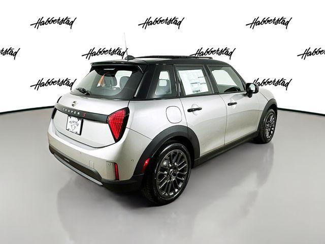 new 2025 MINI Hardtop car, priced at $36,595