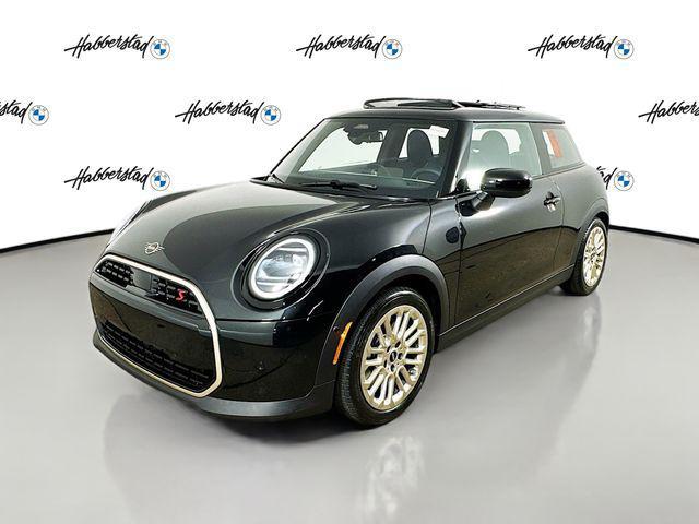 new 2025 MINI Hardtop car, priced at $36,595