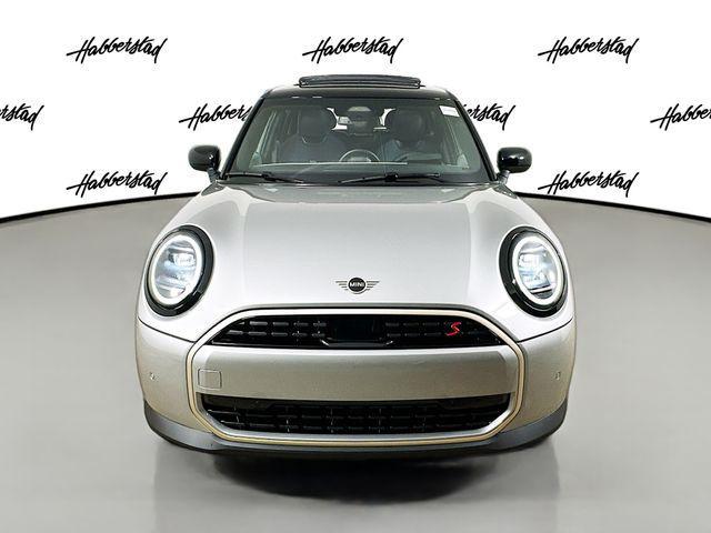 new 2025 MINI Hardtop car, priced at $37,595