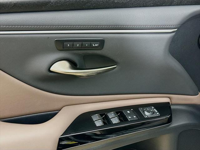 used 2024 Lexus ES 350 car, priced at $39,612