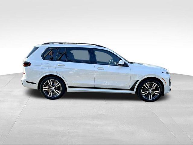 new 2025 BMW X7 car, priced at $90,270