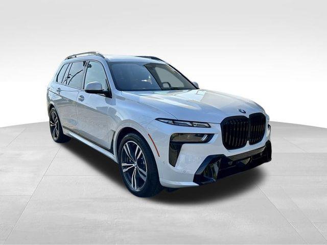 new 2025 BMW X7 car, priced at $90,270