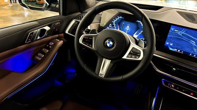 new 2025 BMW X7 car, priced at $90,270