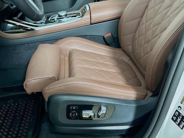 new 2026 BMW X7 car, priced at $92,590