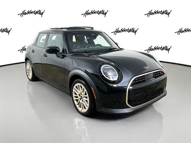 new 2025 MINI Hardtop car, priced at $37,595