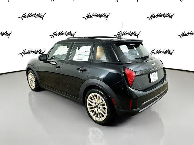 new 2025 MINI Hardtop car, priced at $37,595