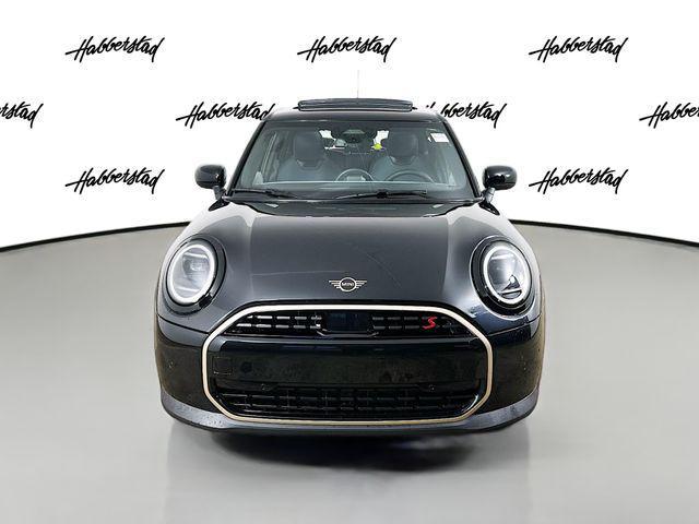 new 2025 MINI Hardtop car, priced at $37,595