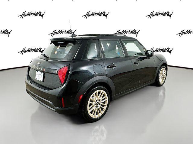 new 2025 MINI Hardtop car, priced at $37,595