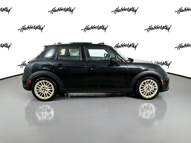 new 2025 MINI Hardtop car, priced at $37,595