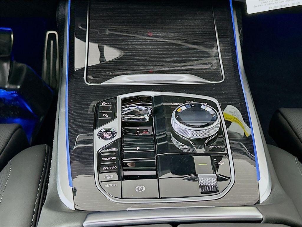 new 2026 BMW X7 car, priced at $122,425