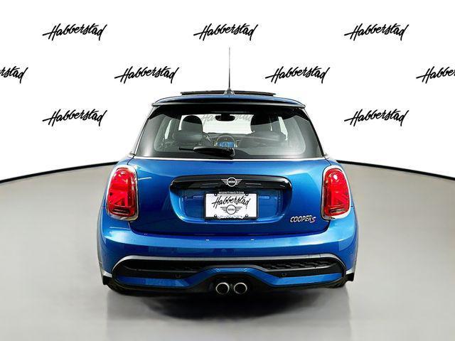 used 2022 MINI Hardtop car, priced at $25,000