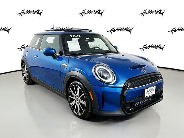 used 2022 MINI Hardtop car, priced at $25,000