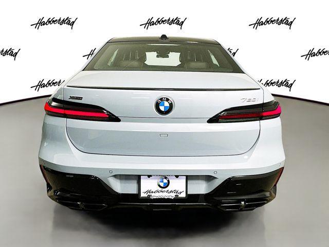 new 2025 BMW 760 car, priced at $131,175