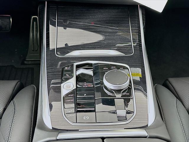 new 2026 BMW X7 car, priced at $92,075