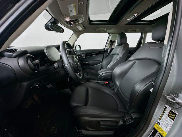 used 2023 MINI Hardtop car, priced at $27,000