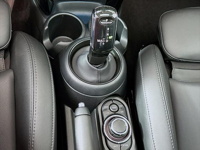 used 2023 MINI Hardtop car, priced at $27,000