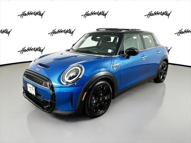 used 2023 MINI Hardtop car, priced at $24,000