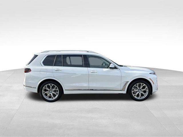 new 2025 BMW X7 car, priced at $87,595