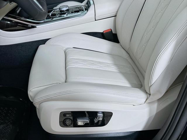 new 2026 BMW X7 car, priced at $104,025
