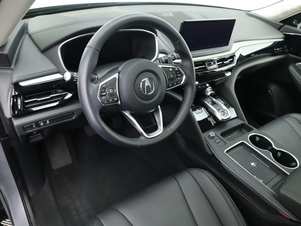 used 2025 Acura MDX car, priced at $43,999