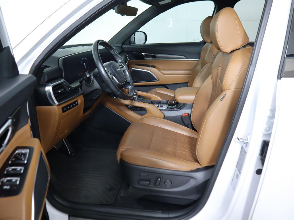 used 2023 Kia Telluride car, priced at $39,409