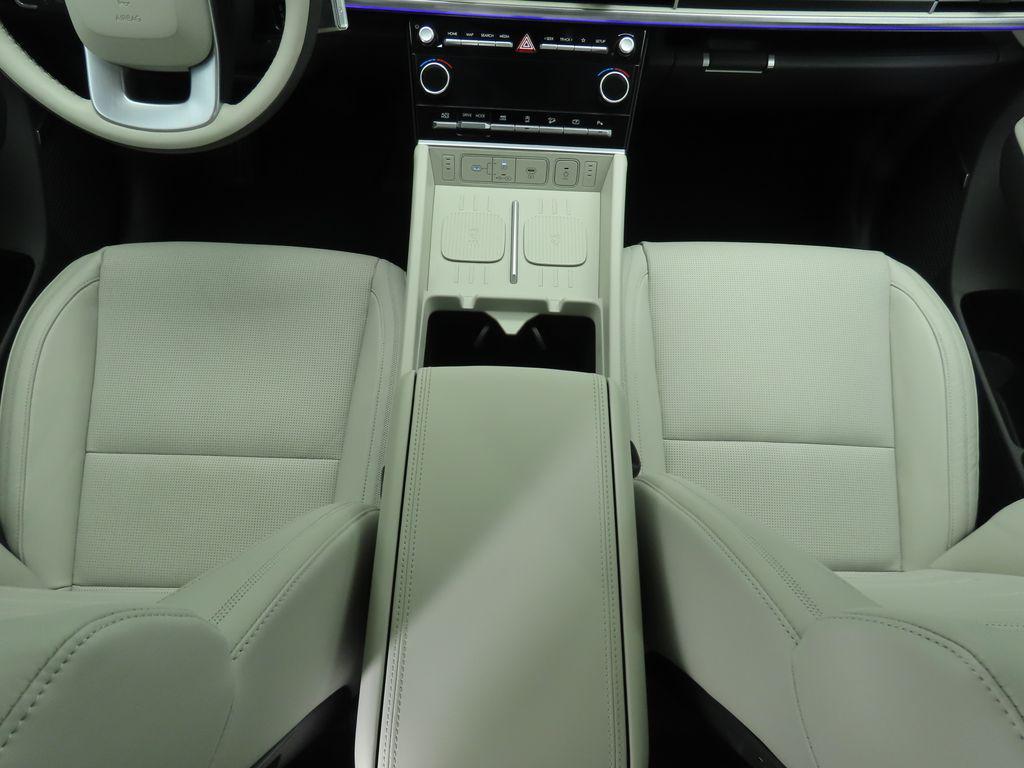 used 2025 Hyundai Santa Fe car, priced at $39,989