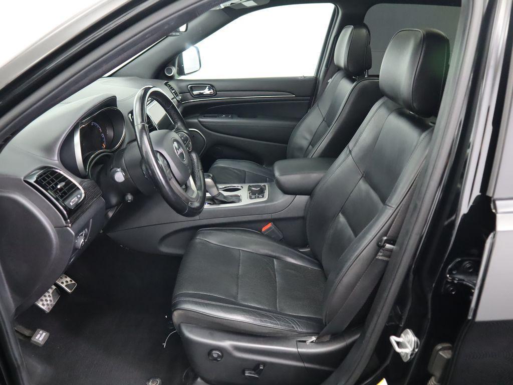 used 2020 Jeep Grand Cherokee car, priced at $23,666