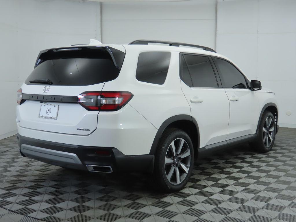 used 2023 Honda Pilot car, priced at $38,999