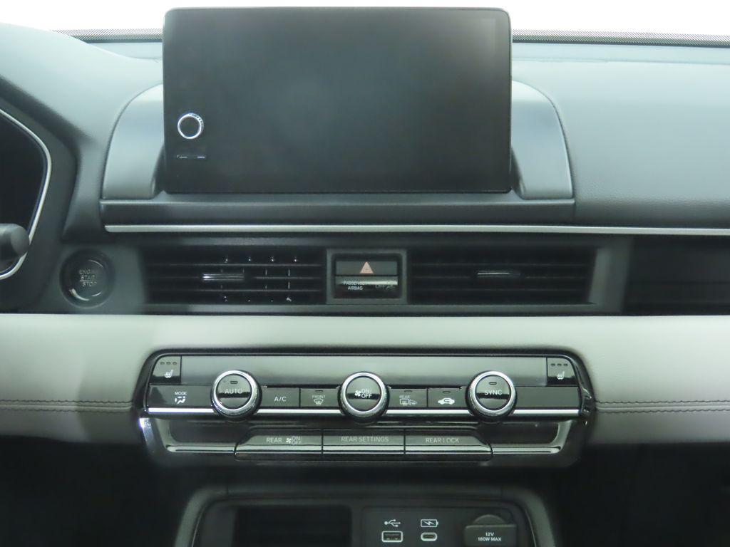 used 2023 Honda Pilot car, priced at $38,999