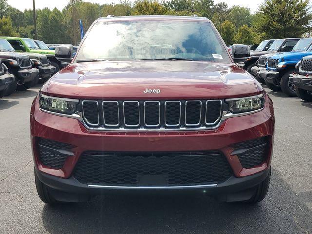 new 2025 Jeep Grand Cherokee car, priced at $32,576