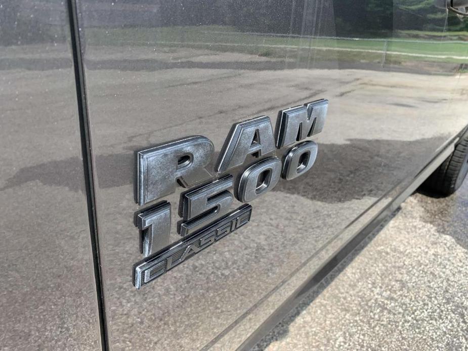 used 2022 Ram 1500 Classic car, priced at $30,000