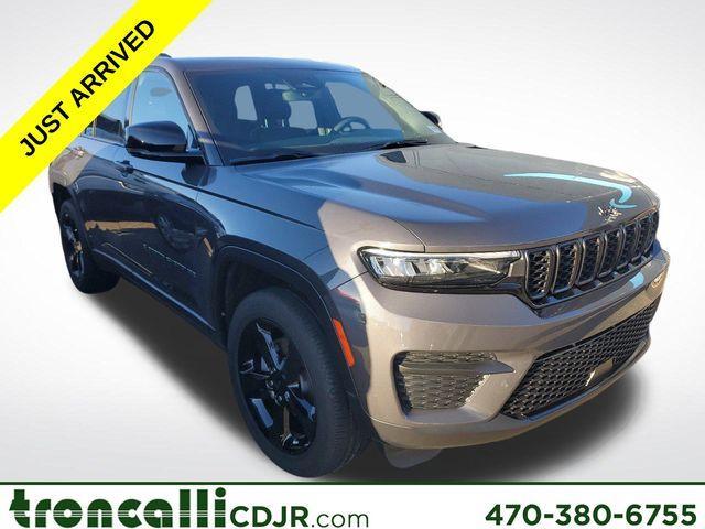 used 2024 Jeep Grand Cherokee car, priced at $37,496