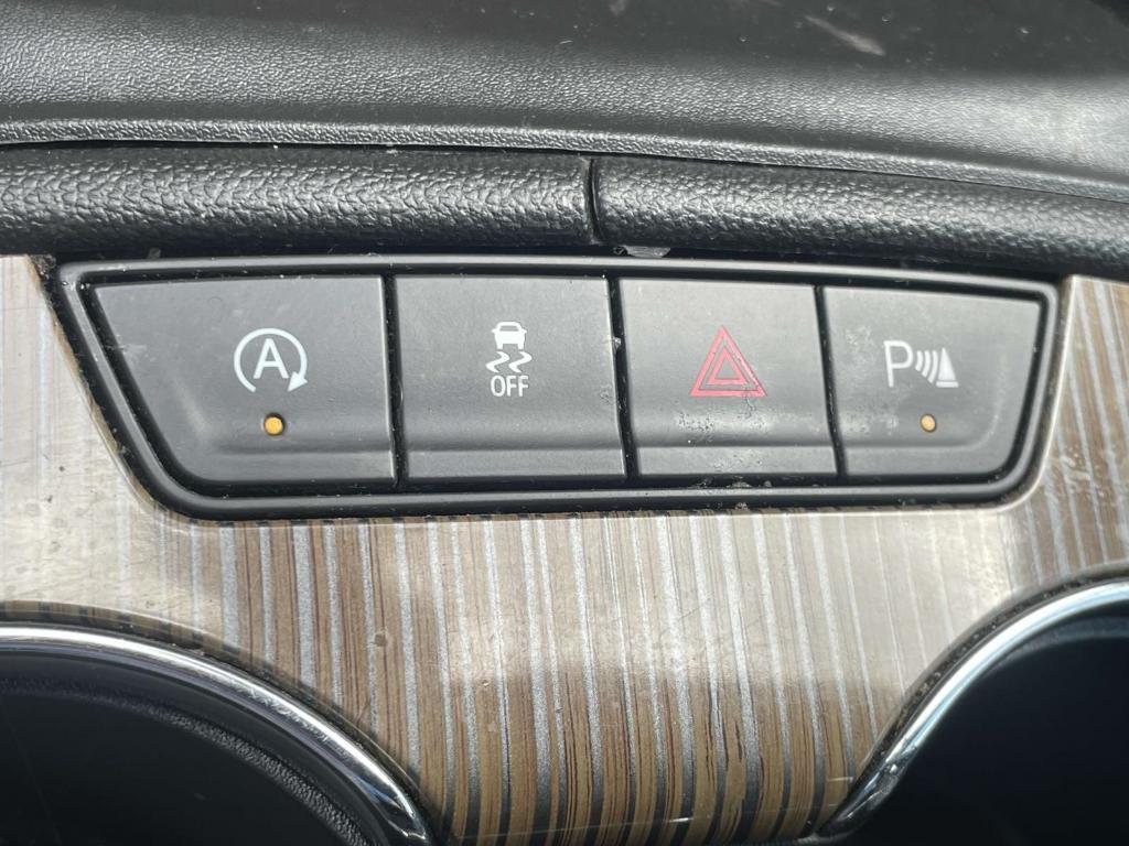 used 2022 GMC Acadia car, priced at $24,700