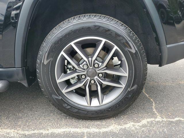 used 2022 Jeep Grand Cherokee WK car, priced at $29,992