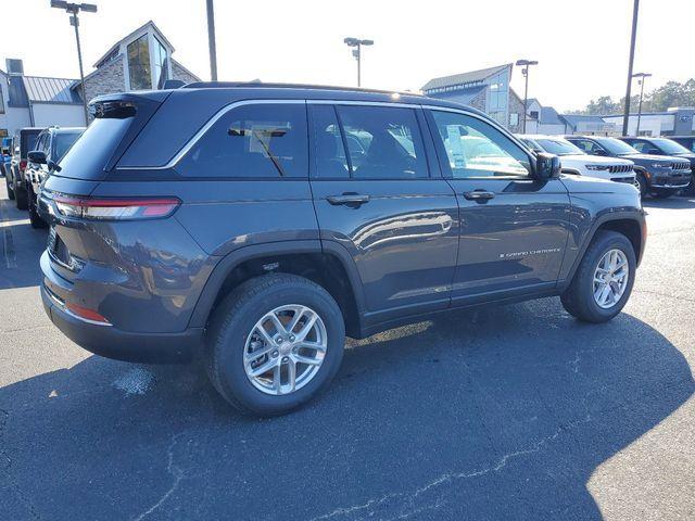 new 2025 Jeep Grand Cherokee car, priced at $34,752